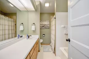 2327 Grange Ave N, Oakdale, MN 55128 - Photo 31