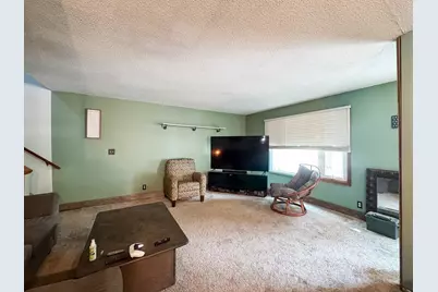 207 E Bishop Street, Luverne, MN 56156 - Photo 3