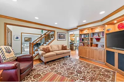 8945 Dallas Lane N, Maple Grove, MN 55369 - Photo 5