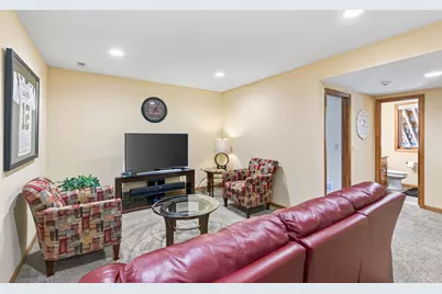 8945 Dallas Lane N, Maple Grove, MN 55369 - Photo 23