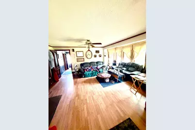 318 2nd Street SE, Hallock, MN 56728 - Photo 9