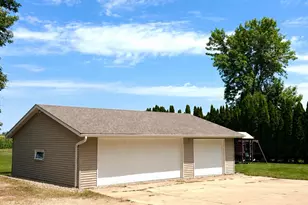 135 Airport Rd, Hutchinson, MN 55350 - Photo 3
