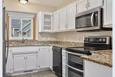 9313 Loch Lomond Lane, Brooklyn Park, MN 55443 - Photo 9