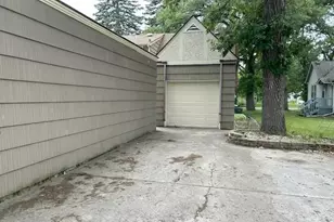 312 Kendall Ave N, Thief River Falls, MN 56701 - Photo 43