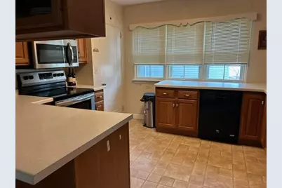 312 Kendall Avenue N, Thief River Falls, MN 56701 - Photo 9