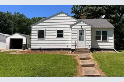 318 5th Avenue NE, Clara City, MN 56222 - Photo 1