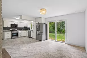 3948 Sunshine Dr, Oak Grove, MN 55303 - Photo 15