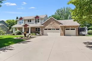 5845 Bayberry Dr, White Bear Lake, MN 55110 - Photo 3
