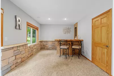 2213 Emerald Lane, Saint Paul, MN 55119 - Photo 45