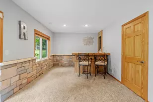 2213 Emerald Ln, Saint Paul, MN 55119 - Photo 45