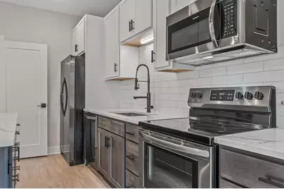 2413 1st Avenue S, Minneapolis, MN 55404 - Photo 25