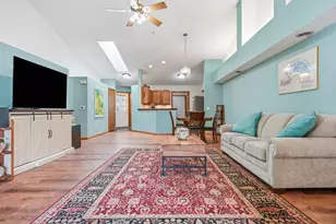 761 Markgrafs Lake Draw, Woodbury, MN 55129 - Photo 5