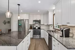 18208 Ginavale Ln, Eden Prairie, MN 55346 - Photo 11
