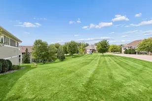 8728 Lake Riley Dr, Chanhassen, MN 55317 - Photo 51