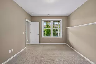 8728 Lake Riley Dr, Chanhassen, MN 55317 - Photo 47