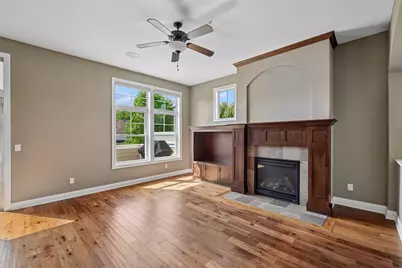 8728 Lake Riley Drive, Chanhassen, MN 55317 - Photo 15