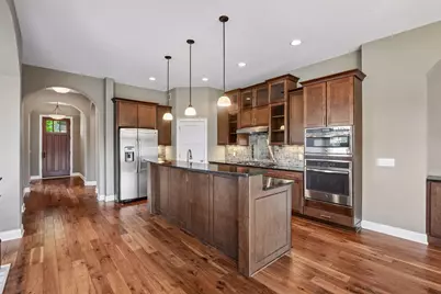 8728 Lake Riley Drive, Chanhassen, MN 55317 - Photo 7