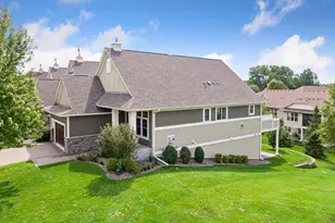 8728 Lake Riley Dr, Chanhassen, MN 55317 - Photo 55