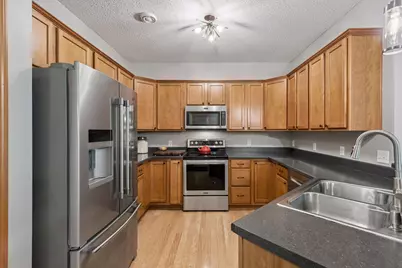 11025 Oak Grove Circle #C, Woodbury, MN 55129 - Photo 5