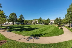 11025 Oak Grv Cir, Woodbury, MN 55129 - Photo 25