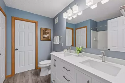 11025 Oak Grove Circle #C, Woodbury, MN 55129 - Photo 9