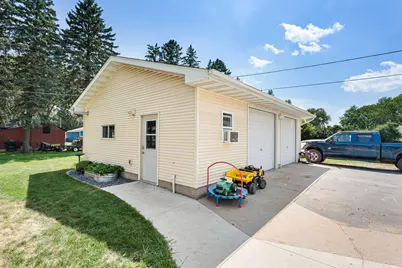 305 Le Sueur Avenue, Eagle Lake, MN 56024 - Photo 31