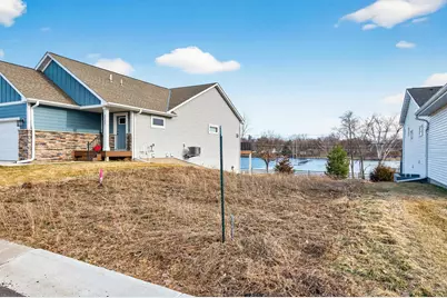 221 McCarrons Place W, Roseville, MN 55113 - Photo 5