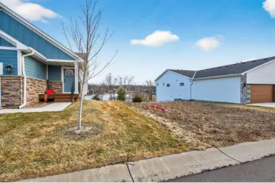 221 McCarrons Place W, Roseville, MN 55113 - Photo 3