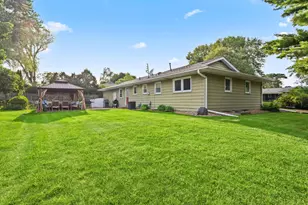 784 Creek Ave, Mendota Heights, MN 55120 - Photo 29