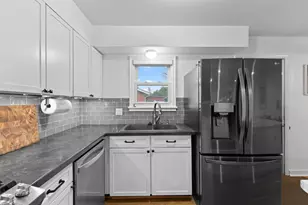 784 Creek Ave, Mendota Heights, MN 55120 - Photo 5