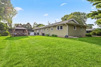 784 Creek Avenue, Mendota Heights, MN 55120 - Photo 39