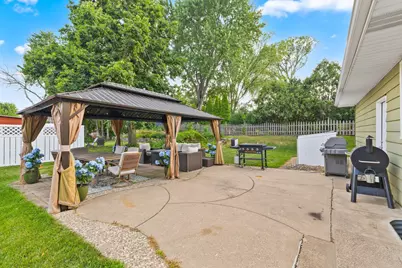 784 Creek Avenue, Mendota Heights, MN 55120 - Photo 35