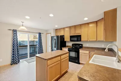 899 Ledgestone Drive, Mahtomedi, MN 55115 - Photo 7