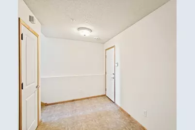 899 Ledgestone Drive, Mahtomedi, MN 55115 - Photo 17
