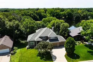 7941 S Bay Curve, Eden Prairie, MN 55347 - Photo 13