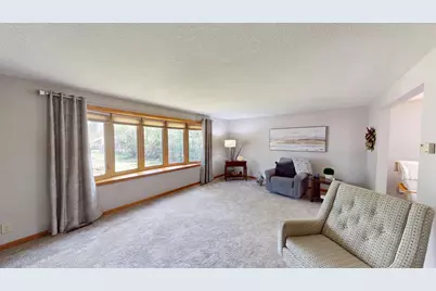 826 Minnie Maddern Street, Albert Lea, MN 56007 - Photo 3