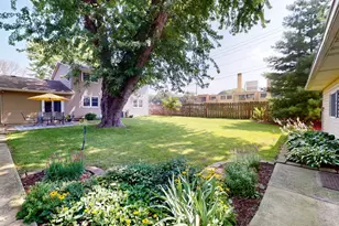 826 Minnie Maddern St, Albert Lea, MN 56007 - Photo 45