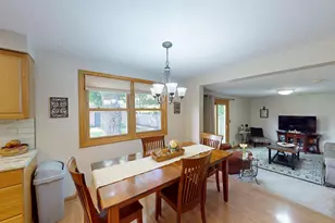 826 Minnie Maddern St, Albert Lea, MN 56007 - Photo 11