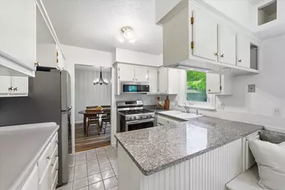 6433 Cavell Avenue N, Brooklyn Park, MN 55428 - Photo 7