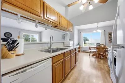 2923 32nd Street S, Moorhead, MN 56560 - Photo 5