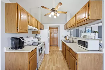 2923 32nd Street S, Moorhead, MN 56560 - Photo 3