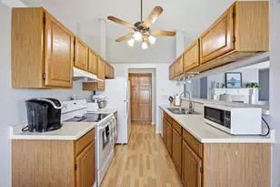 2923 32nd St S, Moorhead, MN 56560 - Photo 3