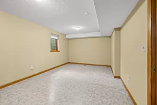 8925 Ashley Terrace, Brooklyn Park, MN 55443 - Photo 33