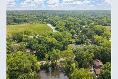 2101 Sheridan Hills Road, Minnetonka, MN 55391 - Photo 47