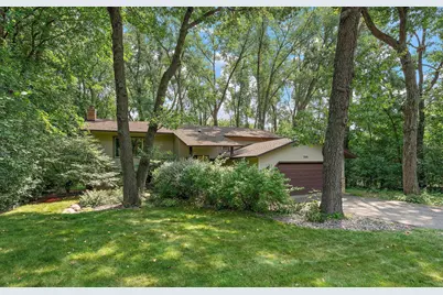 2101 Sheridan Hills Road, Minnetonka, MN 55391 - Photo 43