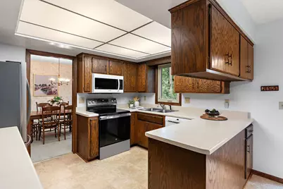 2101 Sheridan Hills Road, Minnetonka, MN 55391 - Photo 5