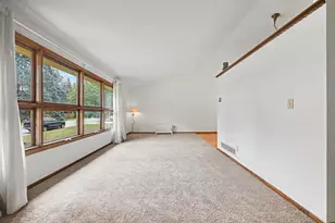 1880 Richal Dr, Woodbury, MN 55125 - Photo 3