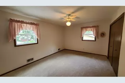 1880 Richal Drive, Woodbury, MN 55125 - Photo 19