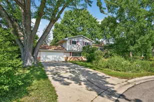 10704 Prescott Ct, Burnsville, MN 55337 - Photo 1