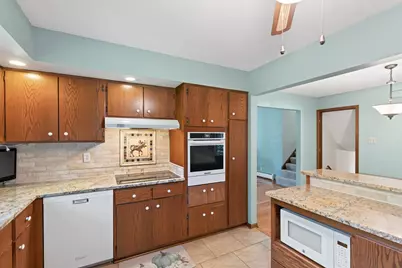 10704 Prescott Court, Burnsville, MN 55337 - Photo 13